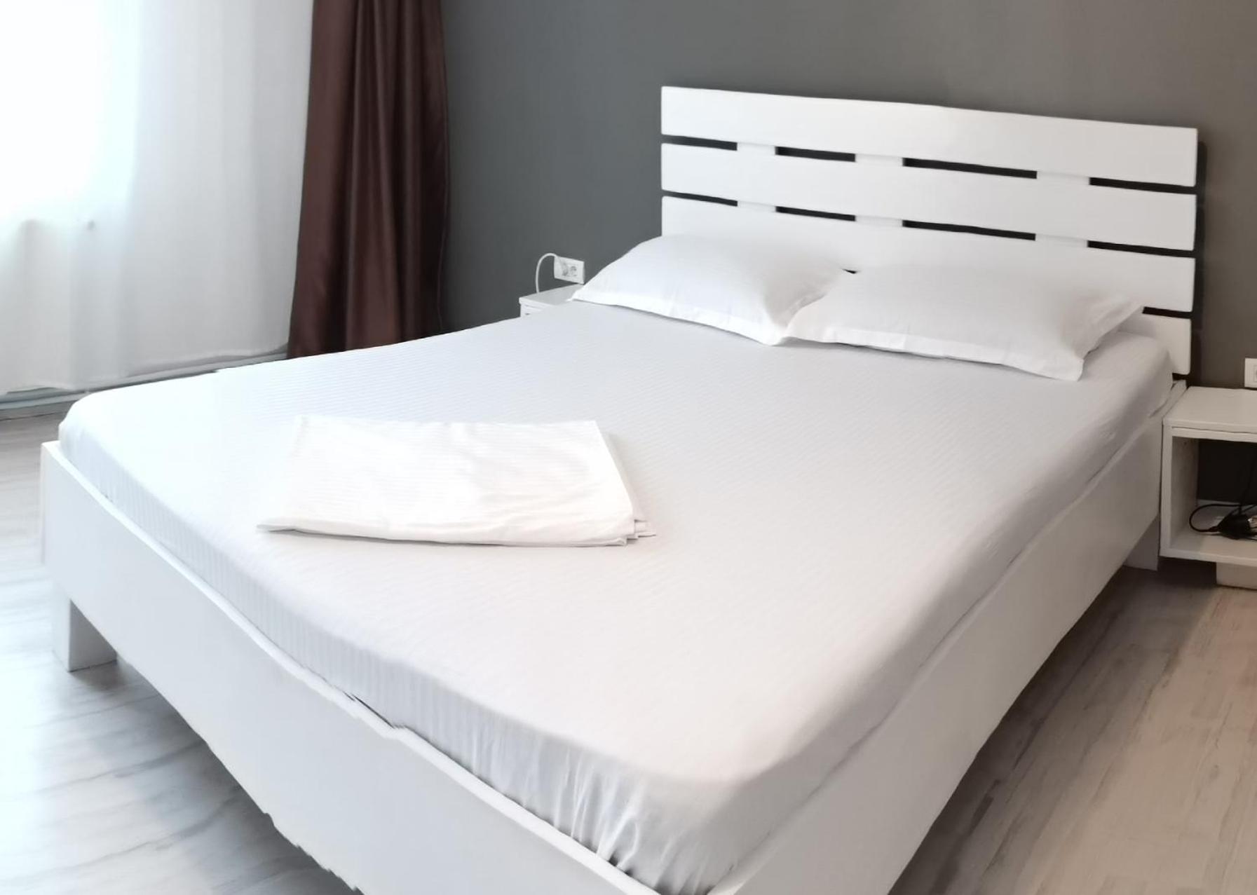 Carla'S Place Ap1 Орадеа Екстериор снимка